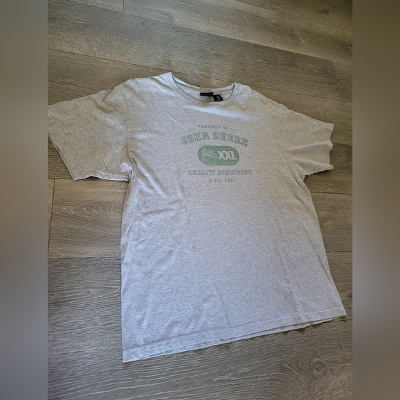 John Deere Other - XL John deere T shirt
